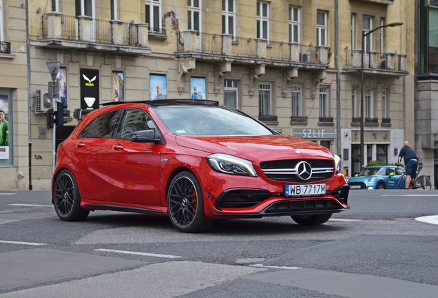 Mercedes-AMG A 45 W176 2015