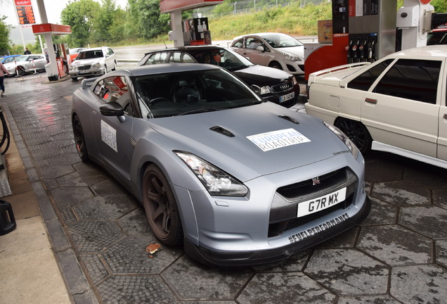 Nissan GT-R