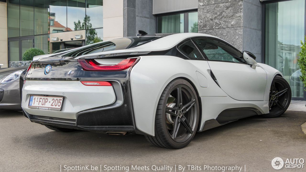 BMW i8