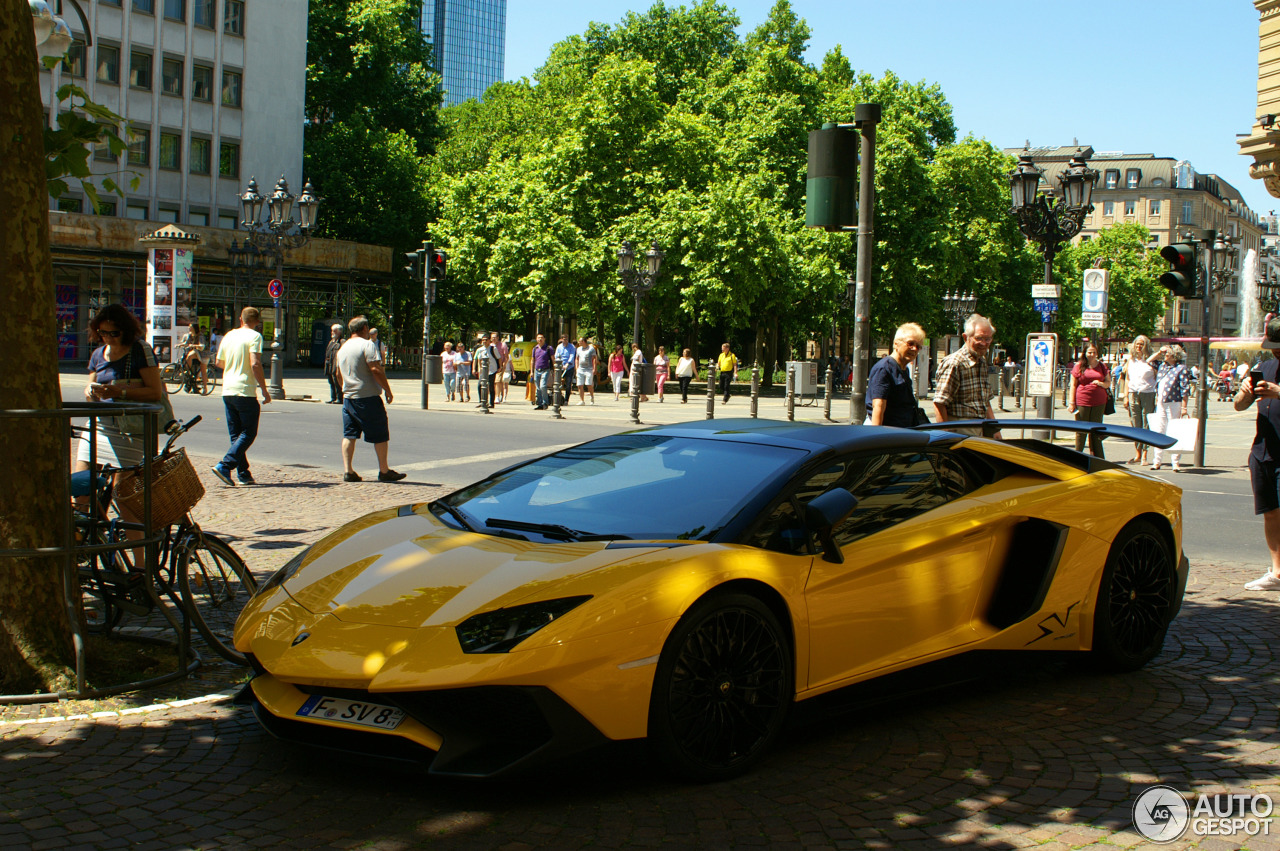 Lamborghini Aventador LP750-4 SuperVeloce Roadster