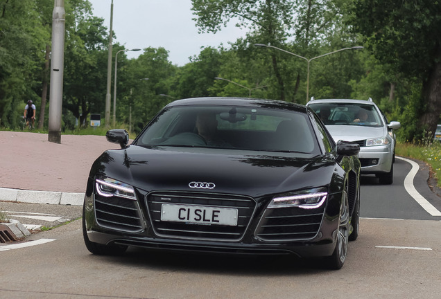 Audi R8 V10 Plus 2013