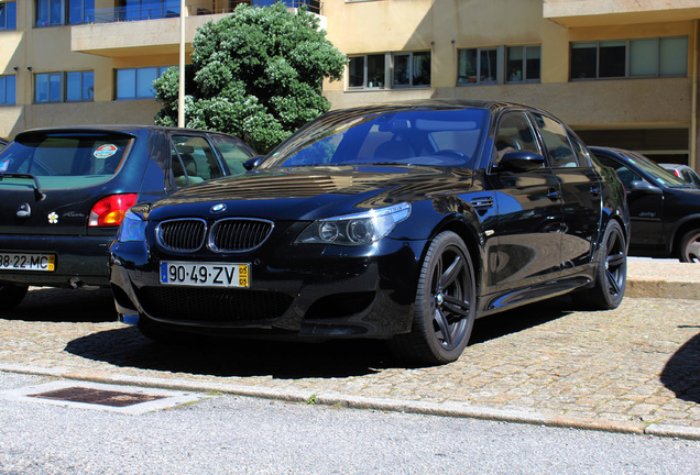 BMW M5 E60 2005