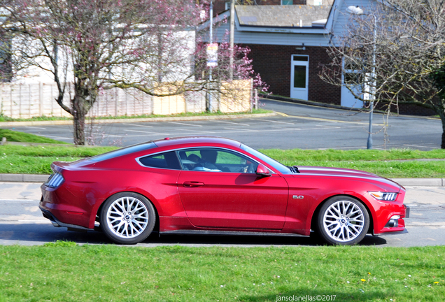 Ford Mustang GT 2015