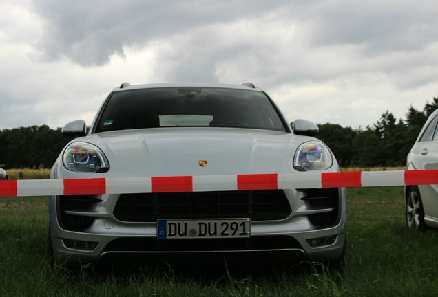 Porsche 95B Macan GTS