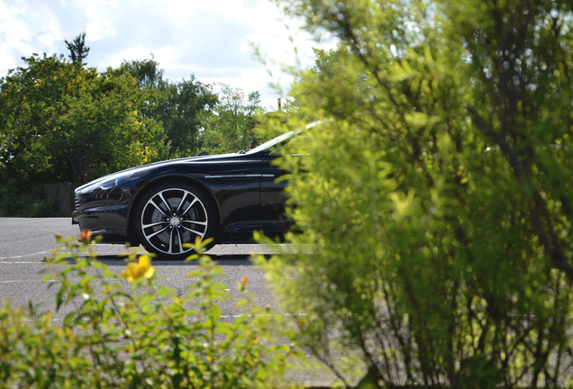 Aston Martin DBS Volante