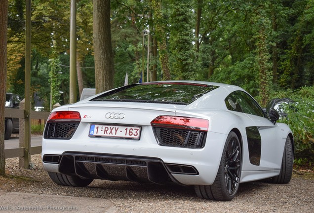 Audi R8 V10 2015