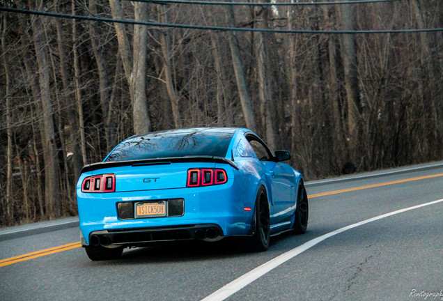 Ford Mustang GT 2013