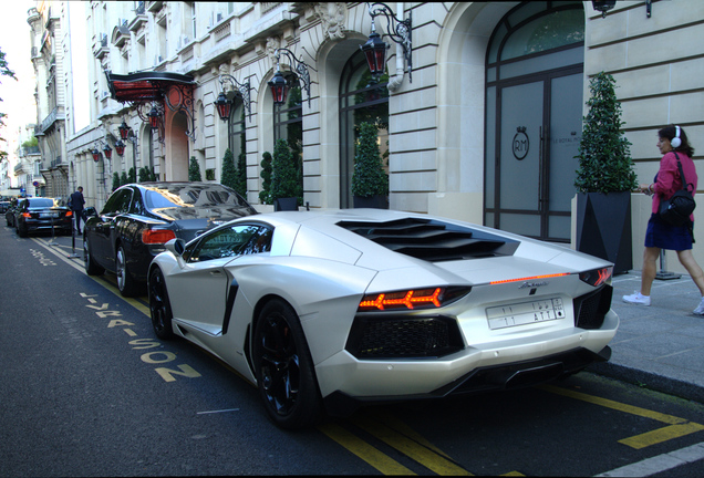 Lamborghini Aventador LP700-4