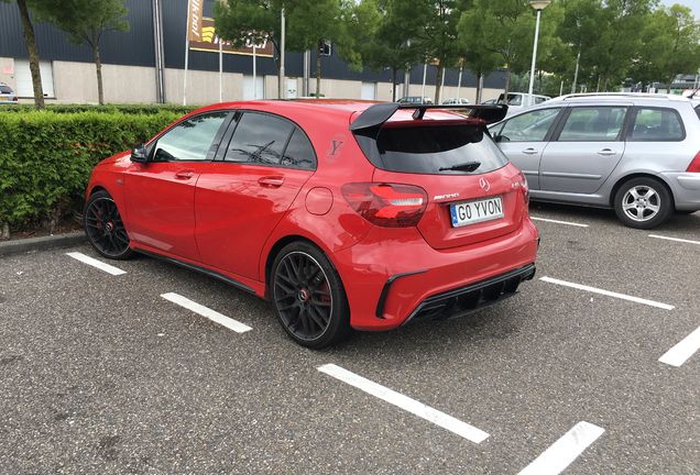 Mercedes-AMG A 45 W176 2015