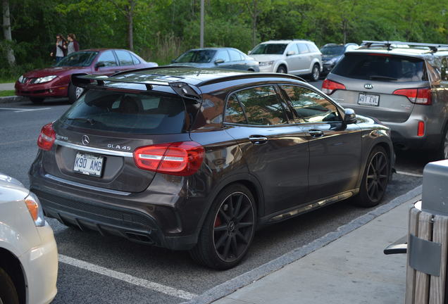 Mercedes-AMG GLA 45 X156