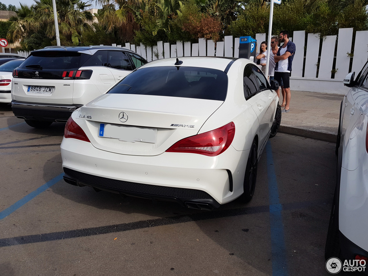 Mercedes-Benz CLA 45 AMG C117