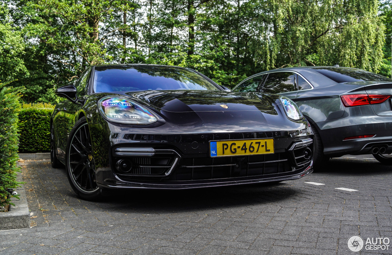 Porsche 971 Panamera Turbo