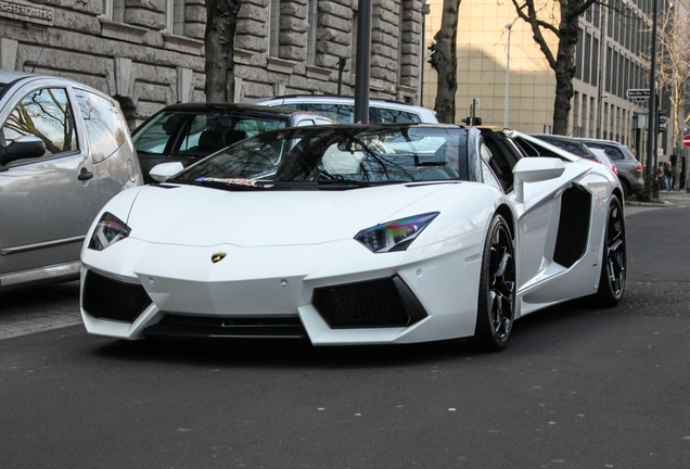 Lamborghini Aventador LP700-4 Roadster