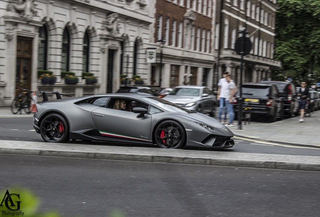 Lamborghini Huracán LP640-4 Performante