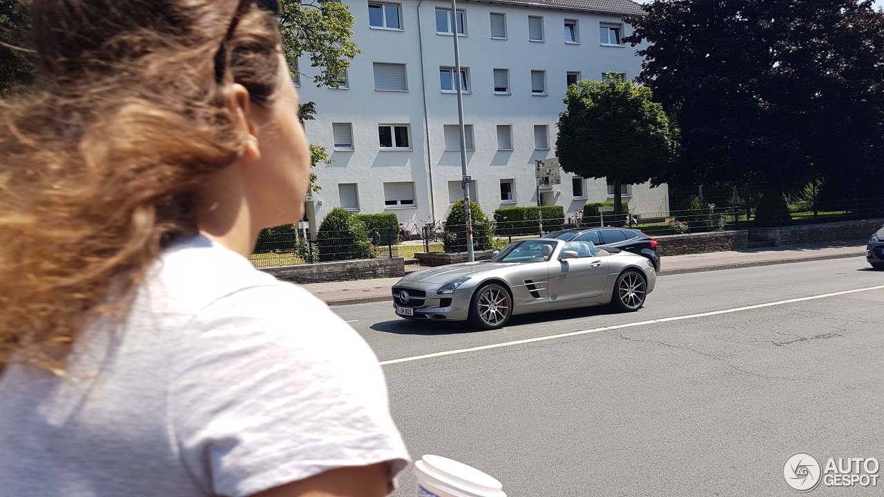 Mercedes-Benz SLS AMG Roadster