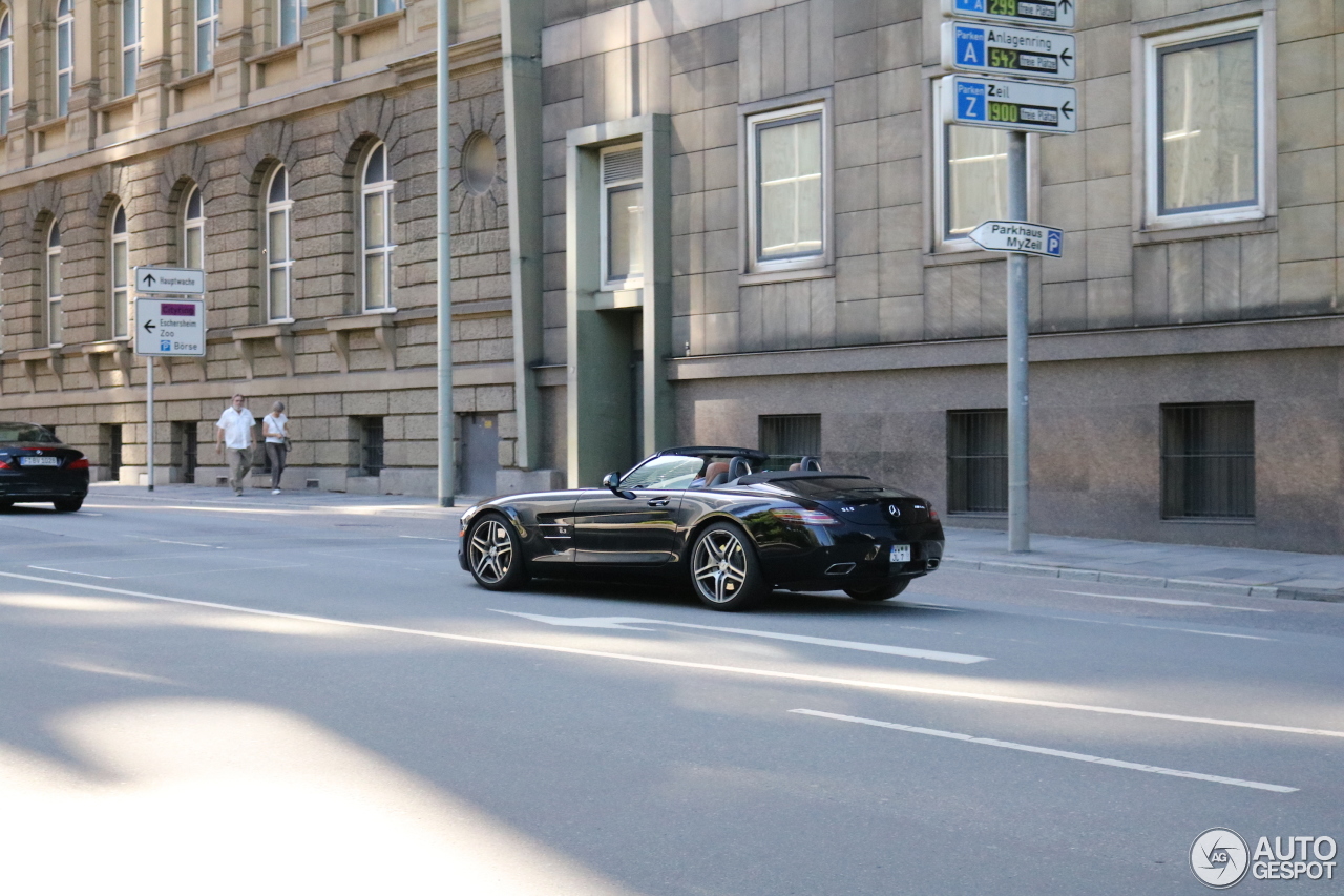 Mercedes-Benz SLS AMG Roadster