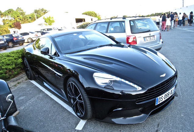 Aston Martin Vanquish 2013