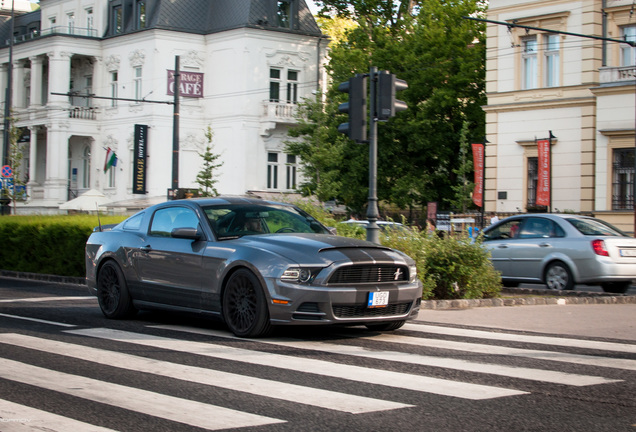 Ford Mustang GT 2013