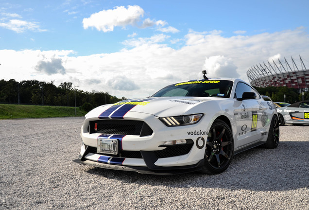 Ford Mustang Shelby GT350R 2015