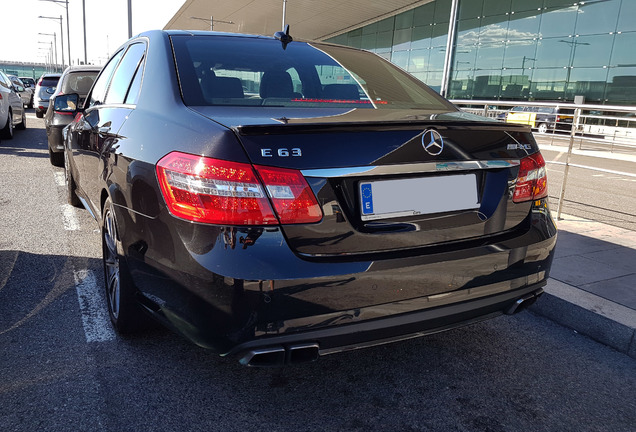 Mercedes-Benz E 63 AMG W212 V8 Biturbo