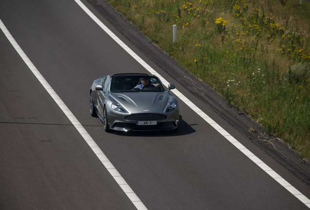 Aston Martin Vanquish Volante