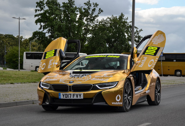 BMW i8