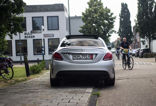 Mercedes-AMG C 63 S W205