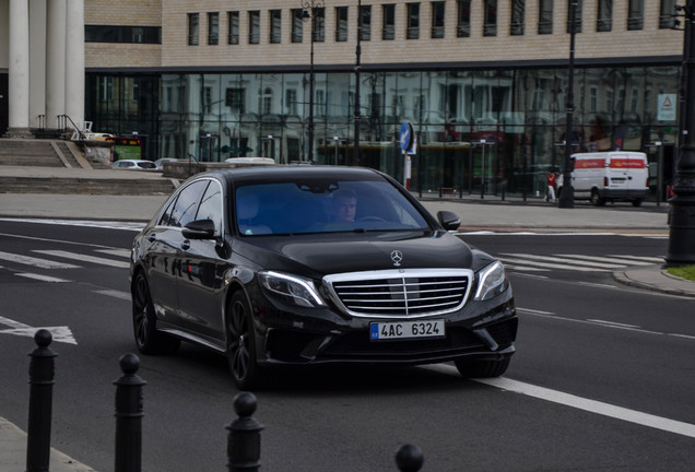 Mercedes-Benz S 63 AMG V222