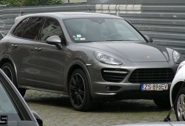 Porsche 958 Cayenne GTS