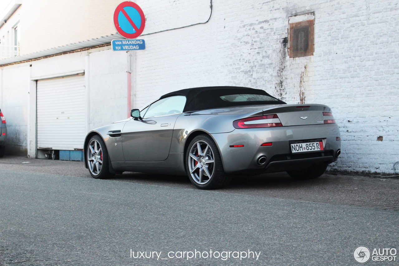 Aston Martin V8 Vantage Roadster