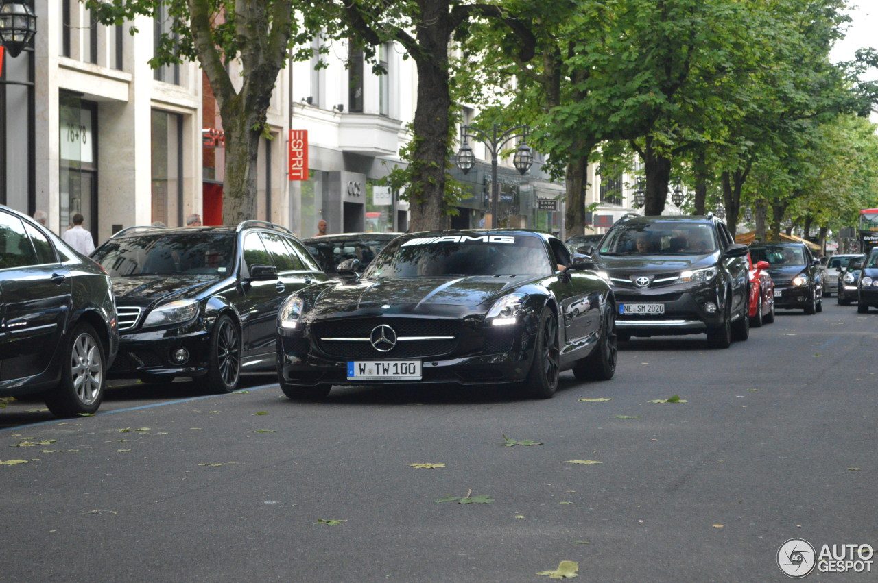 Mercedes-Benz SLS AMG GT Final Edition