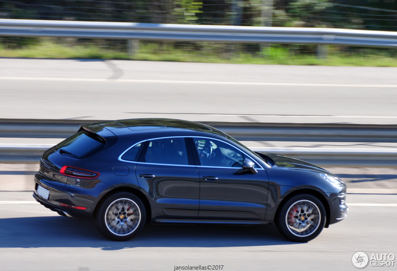 Porsche 95B Macan Turbo