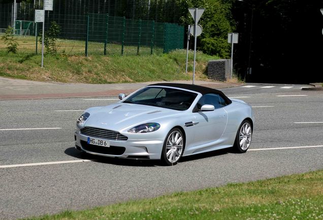 Aston Martin DBS Volante