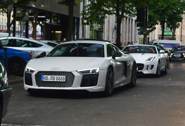 Audi R8 V10 Plus 2015