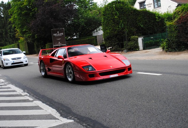 Ferrari F40