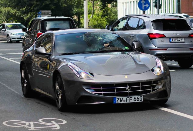 Ferrari FF