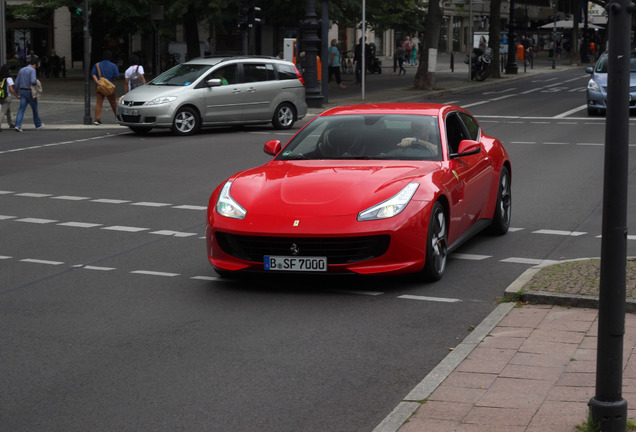 Ferrari GTC4Lusso