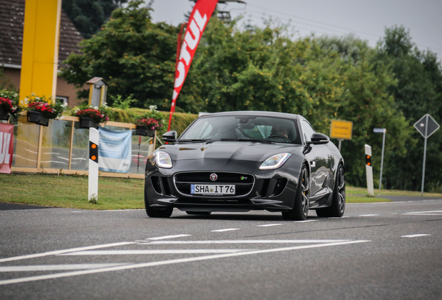 Jaguar F-TYPE R Coupé