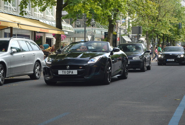 Jaguar F-TYPE S V8 Convertible