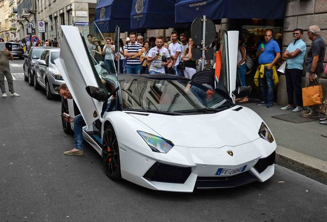 Lamborghini Aventador LP700-4 Roadster