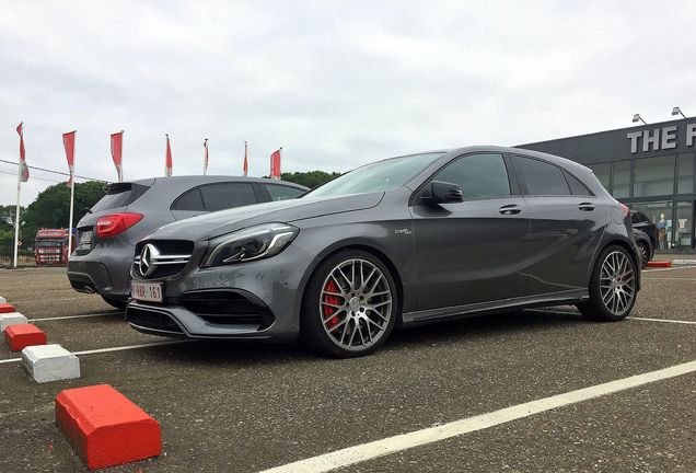 Mercedes-AMG A 45 W176 2015