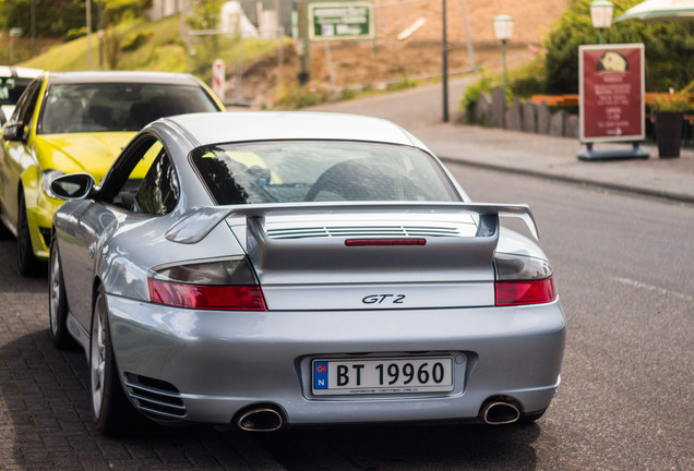 Porsche 996 GT2