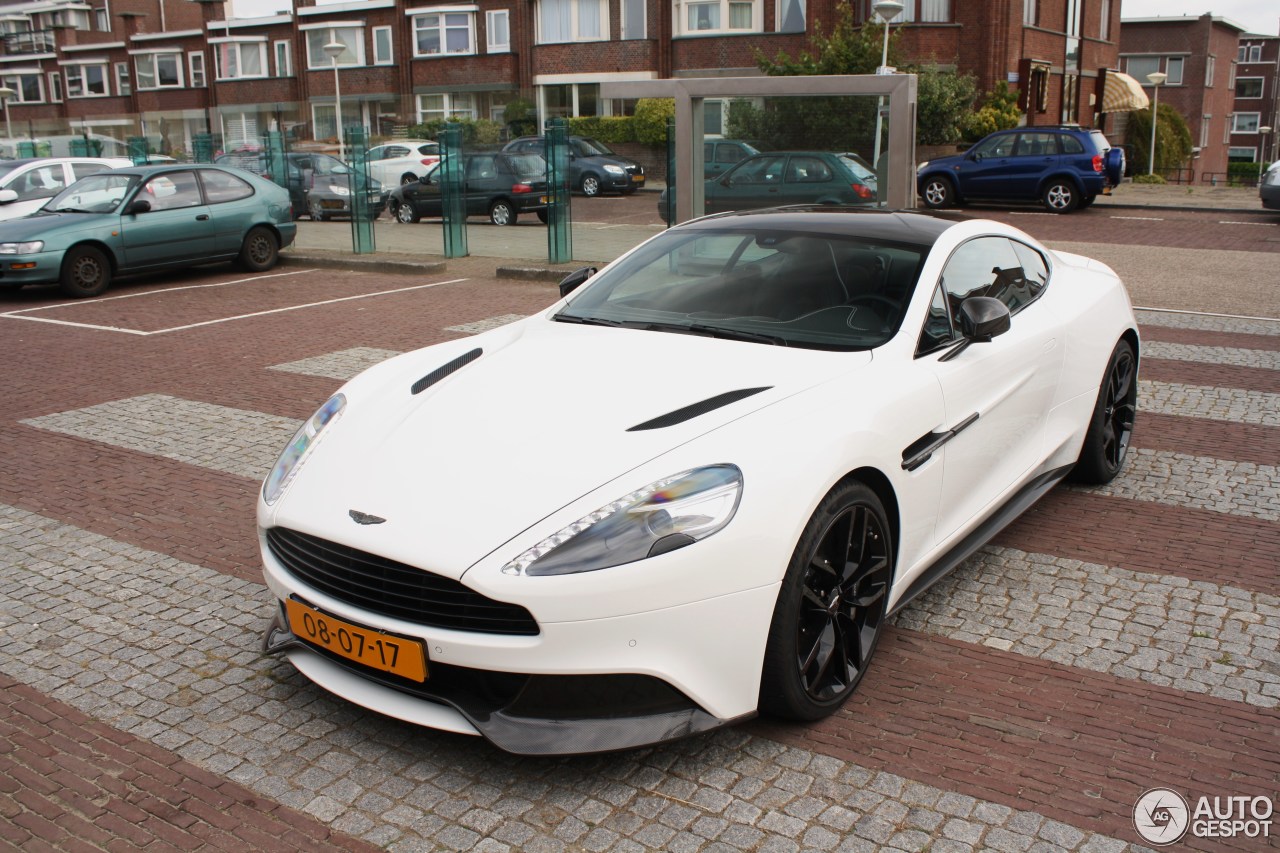 Aston Martin Vanquish 2015 Carbon White Edition