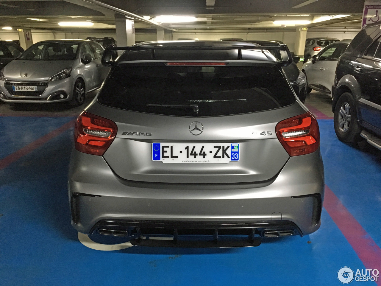 Mercedes-AMG A 45 W176 2015