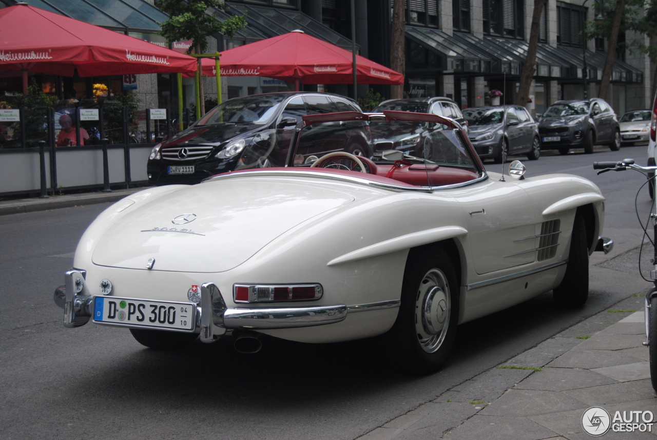 Mercedes-Benz 300SL Roadster