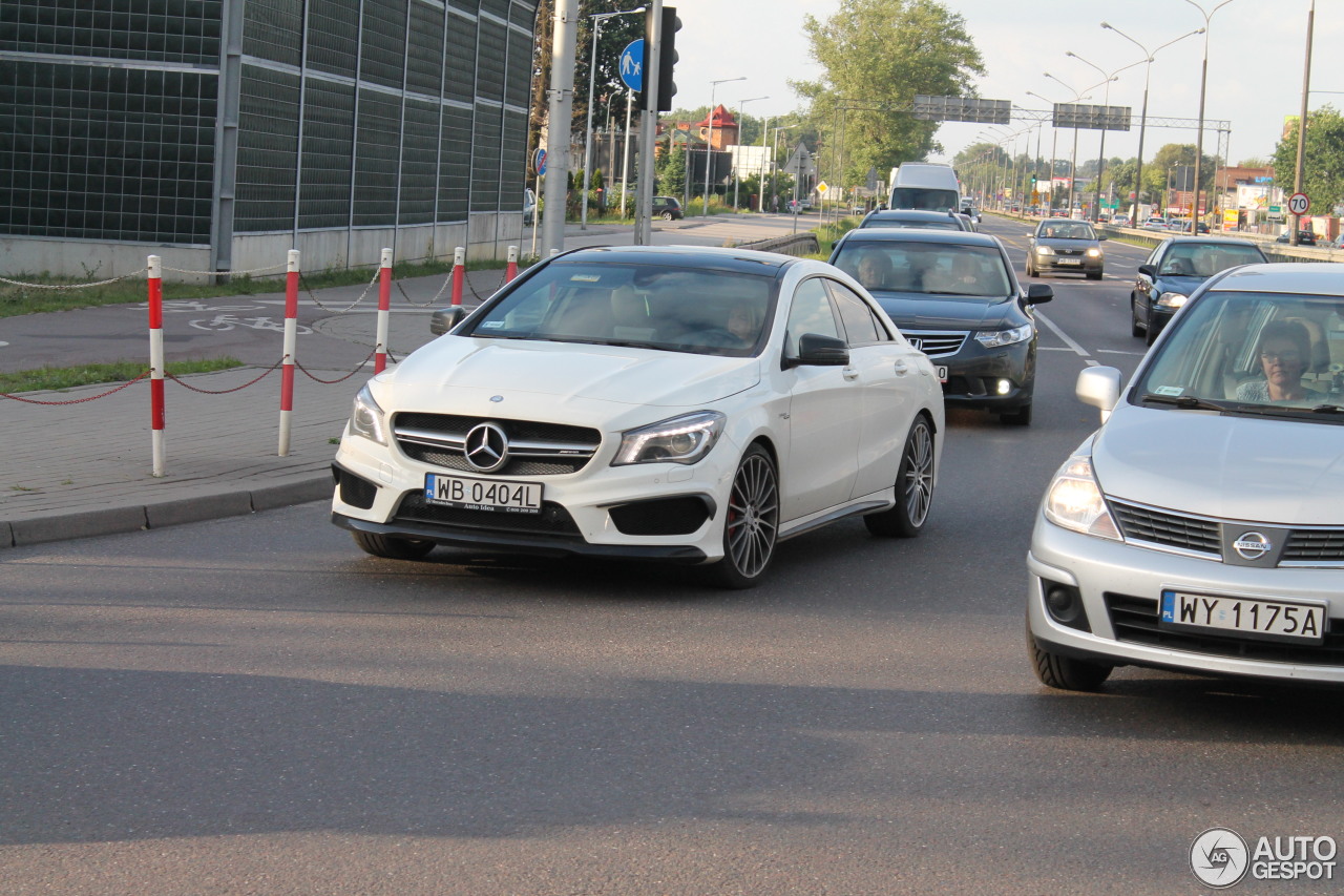 Mercedes-Benz CLA 45 AMG C117