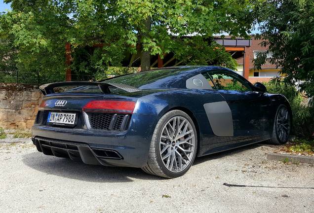 Audi R8 V10 Plus 2015