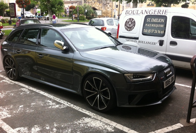 Audi RS4 Avant B8