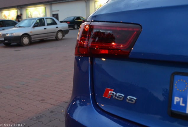 Audi RS6 Avant C7 2015