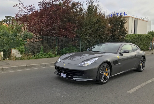 Ferrari GTC4Lusso